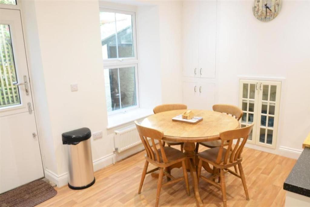 Fabulous 2 Bed Cottage - Outstanding Sea Views ميفاغيسي المظهر الخارجي الصورة